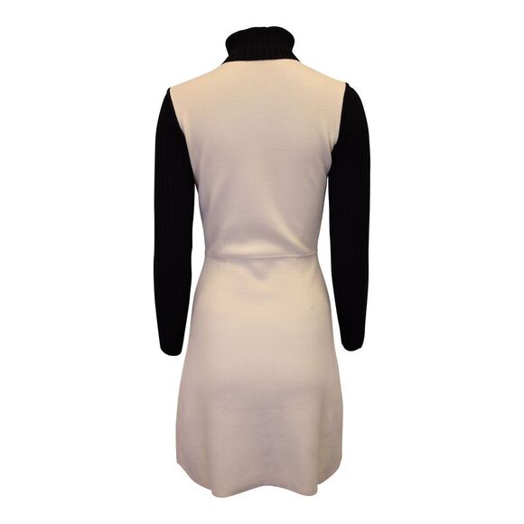 Theory Myrelle Evian Stretch-Knit Dress in Cream Wool - Picture 2 of 4